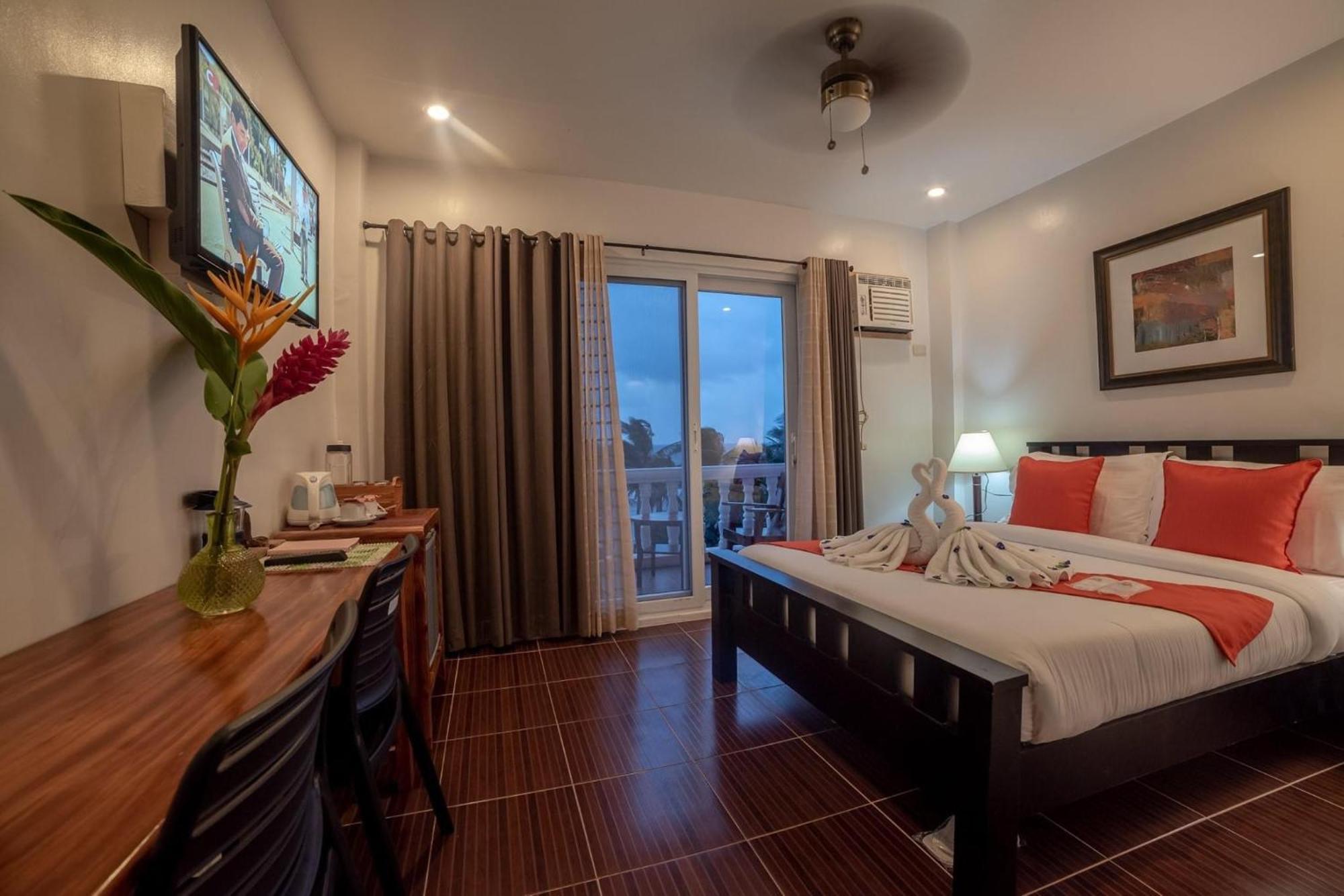 Amboy Hometel Basco Exterior foto